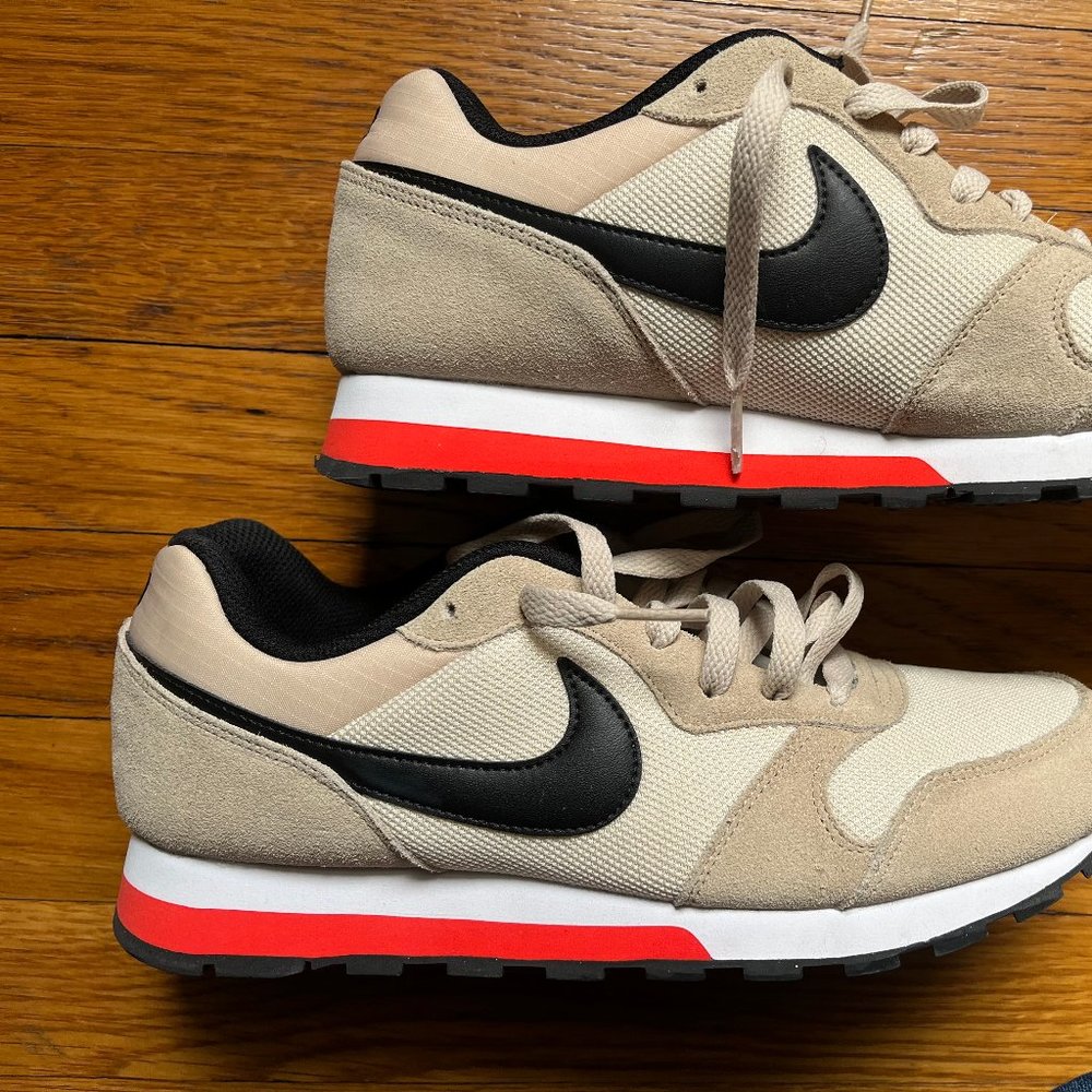 Nike MD Runner 2 - Linen Black (re-listed)